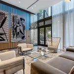 Prime Spot - Stunning Studio With Ocean And Bay Views